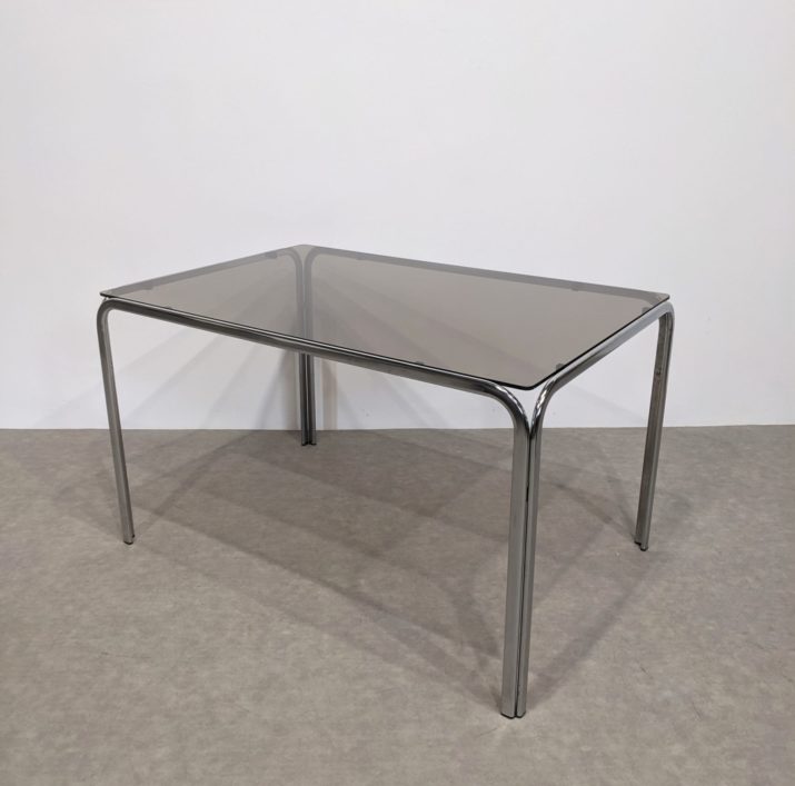 Table verre fumé