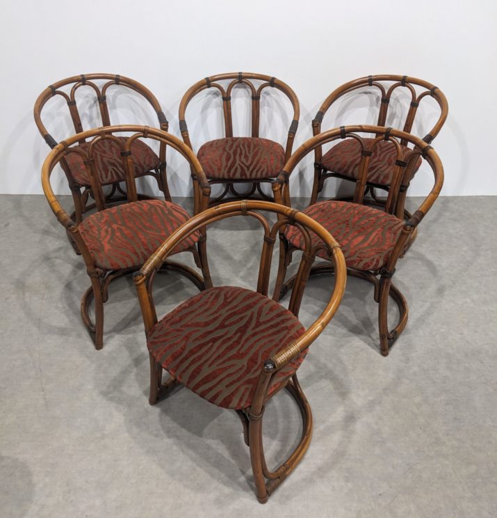 Set table et chaises en bambou – Image 10