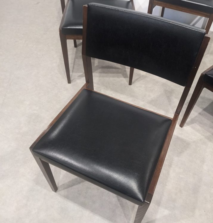 Suite de 6 chaises vintage – Image 6