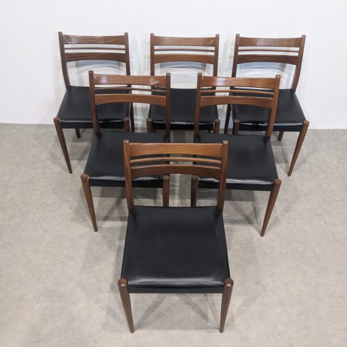 Suite de 6 chaises scandinaves