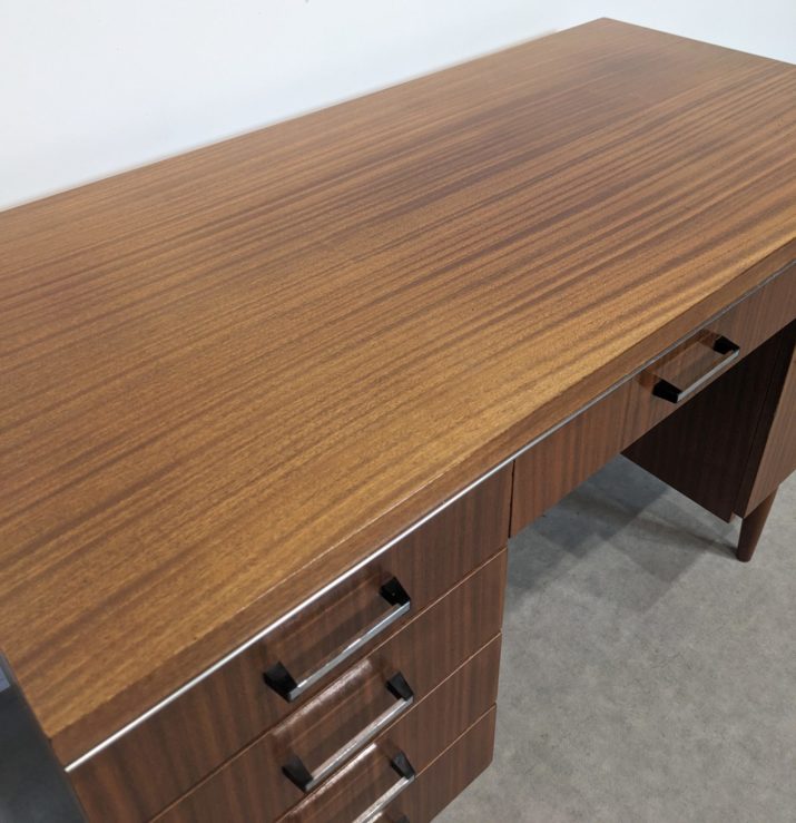 Bureau cinq tiroirs – Image 4