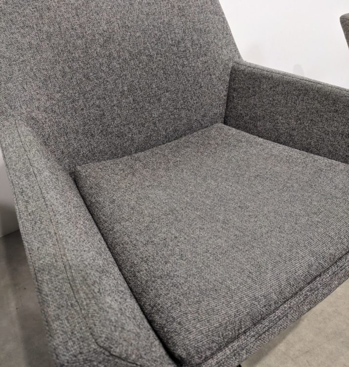 Fauteuil gris pivotant – Image 6