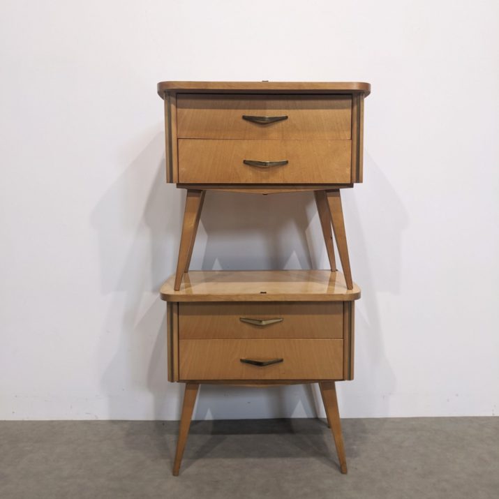 Chevets mid-century