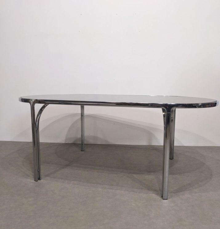 Table ovale verre fumé
