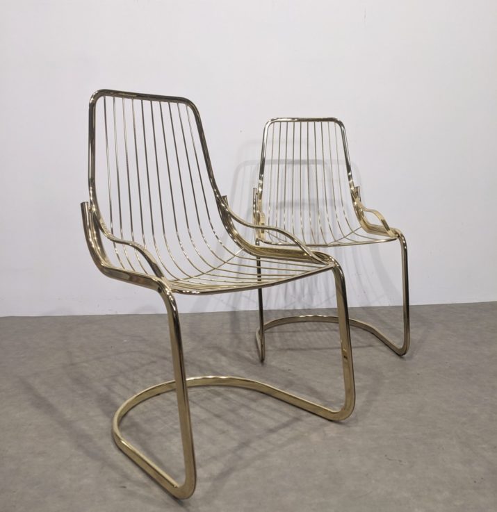 Chaises dorées 70'