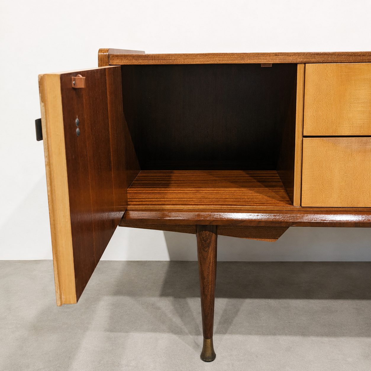 Sideboard mid-century – Image 3