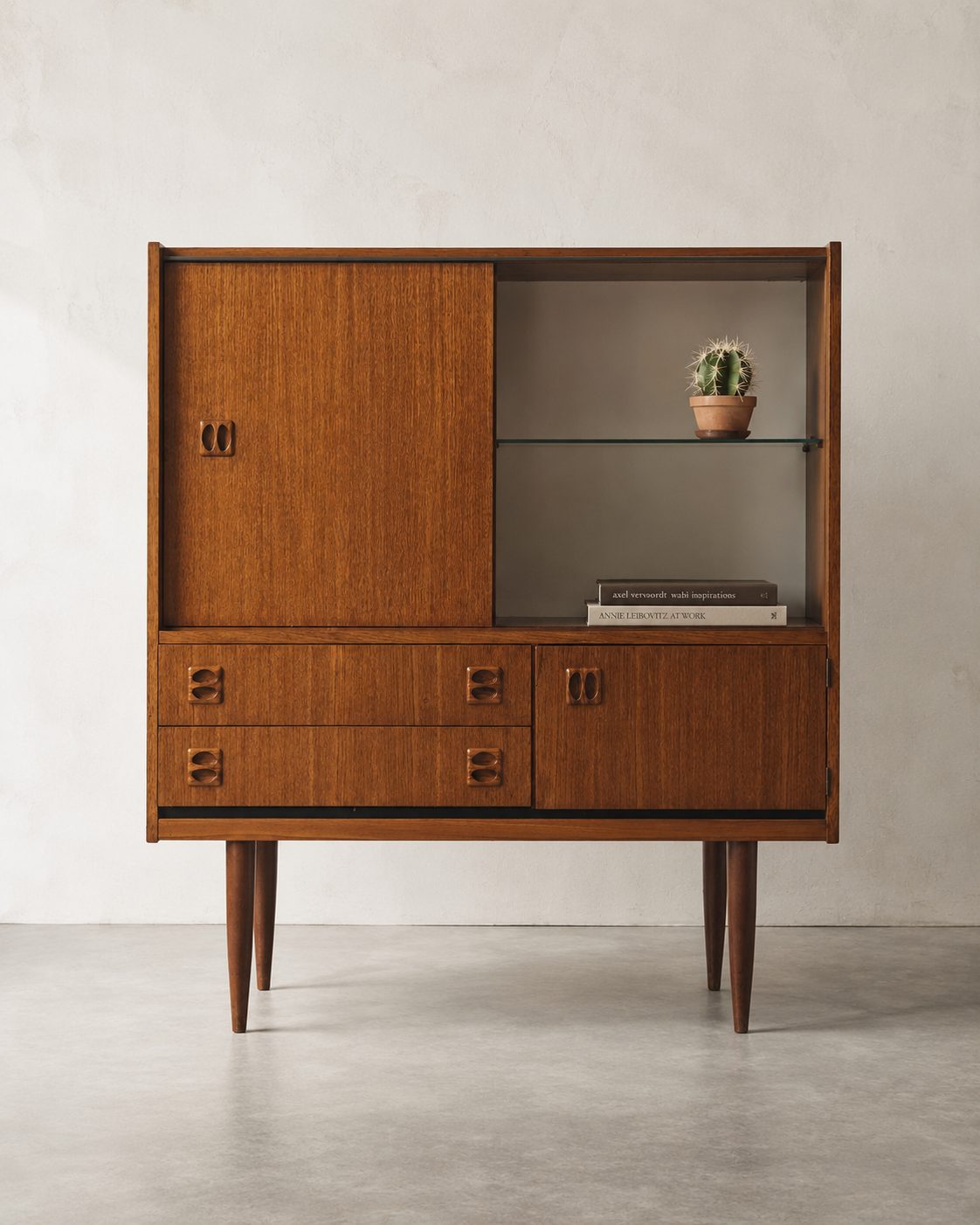 Highboard Mid-Century Modern