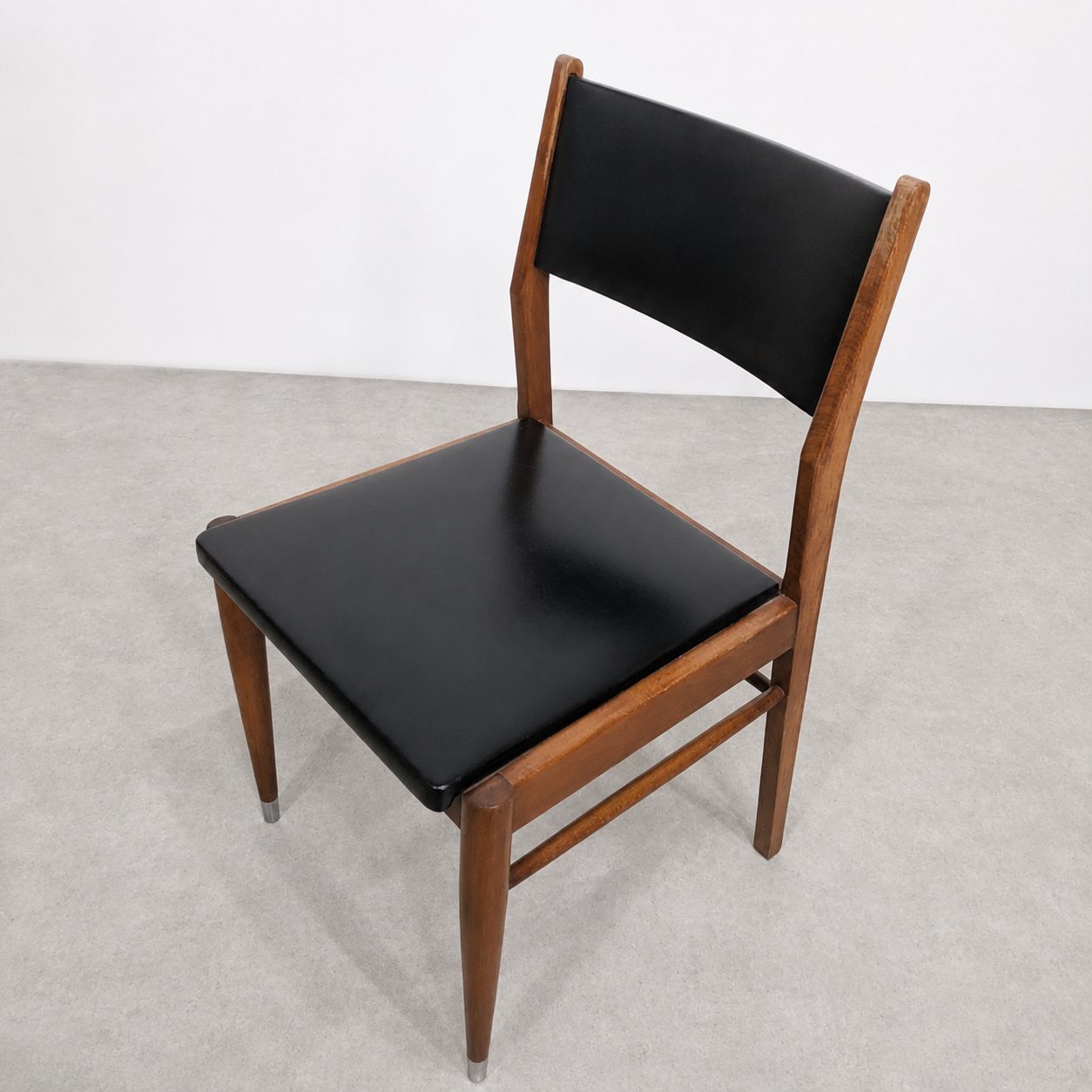 Ensemble de 4 chaises skaï noir – Image 8