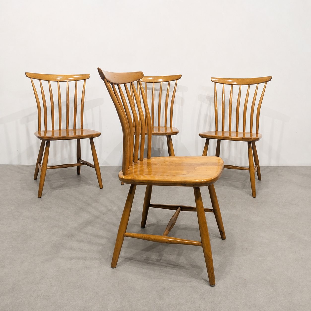 Quatre chaises suédoises Akerblom 1950 – Image 2