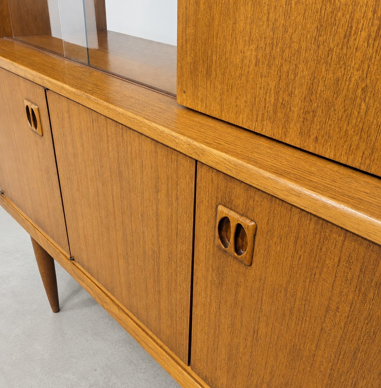 Highboard scandinave vintage en teck – Image 4