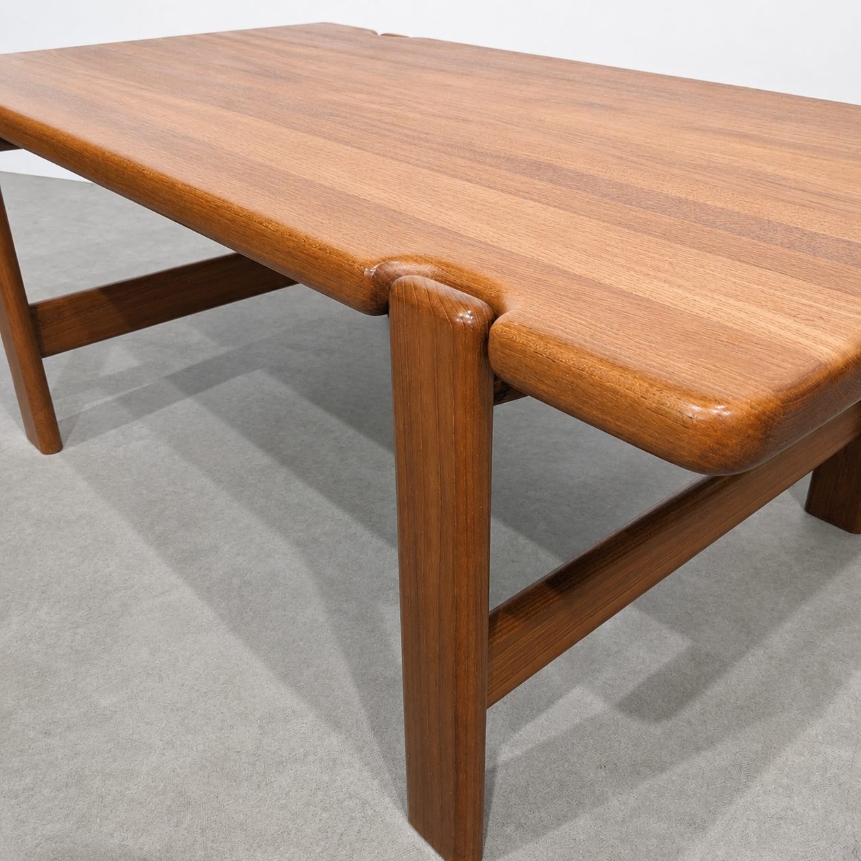 Table basse danoise en teck massif – Image 4