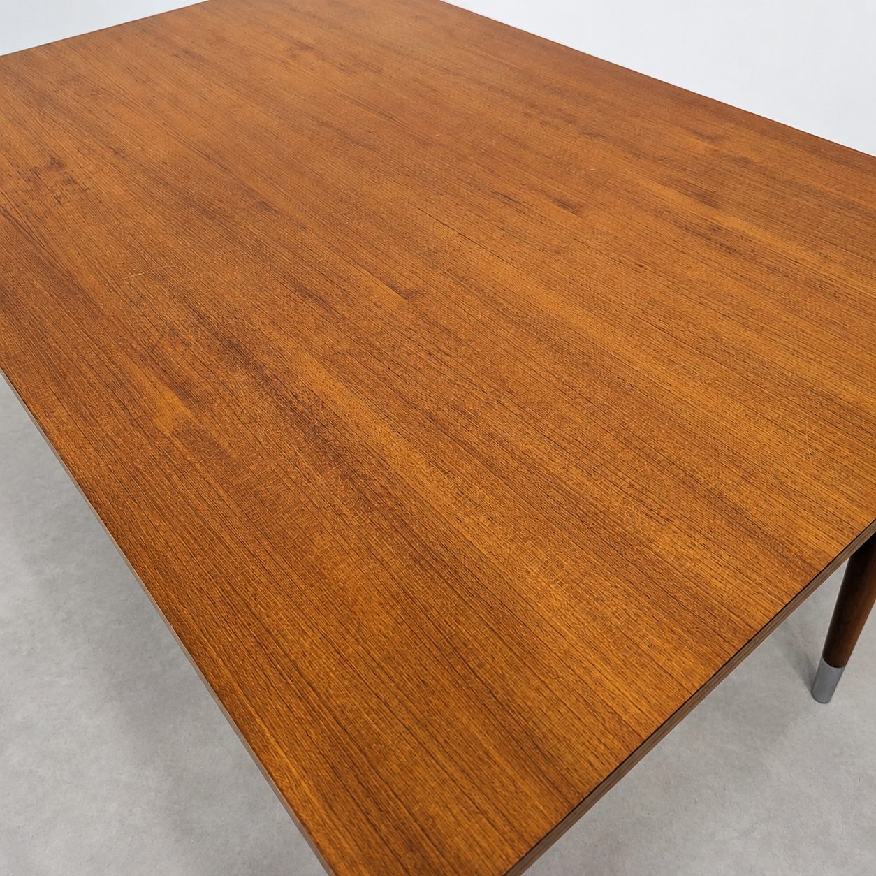 Table à manger retro – Image 4