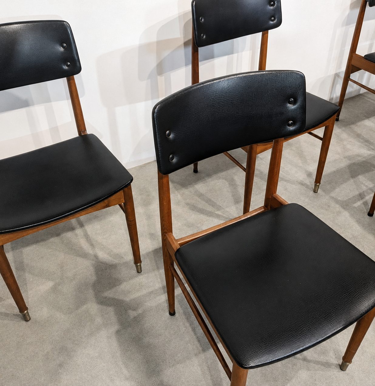 Lot de six chaises vintage scandinaves – Image 3