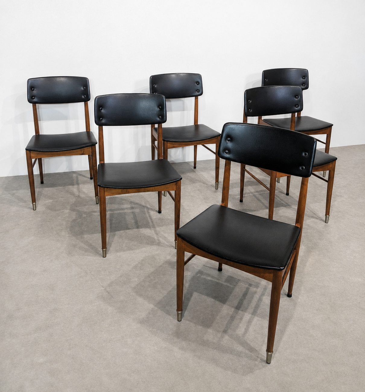 Lot de six chaises vintage scandinaves – Image 4