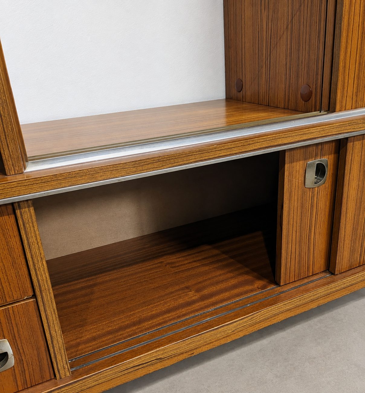 Highboard vaisselier vintage années 60 – Image 6