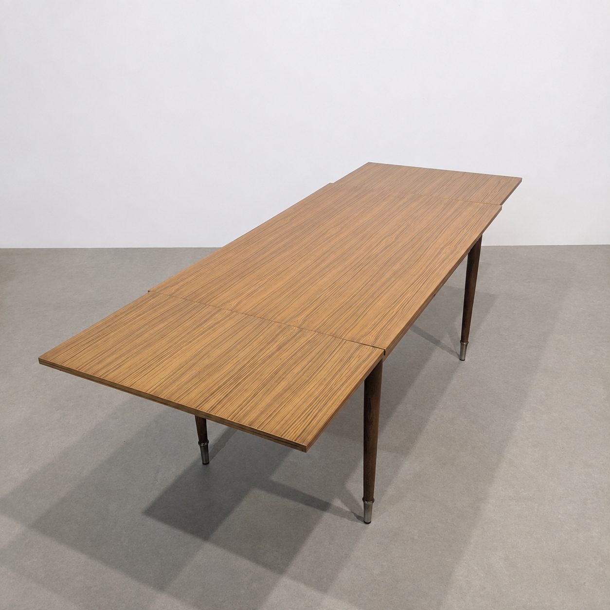 Table à manger extensible années 60 – Image 8