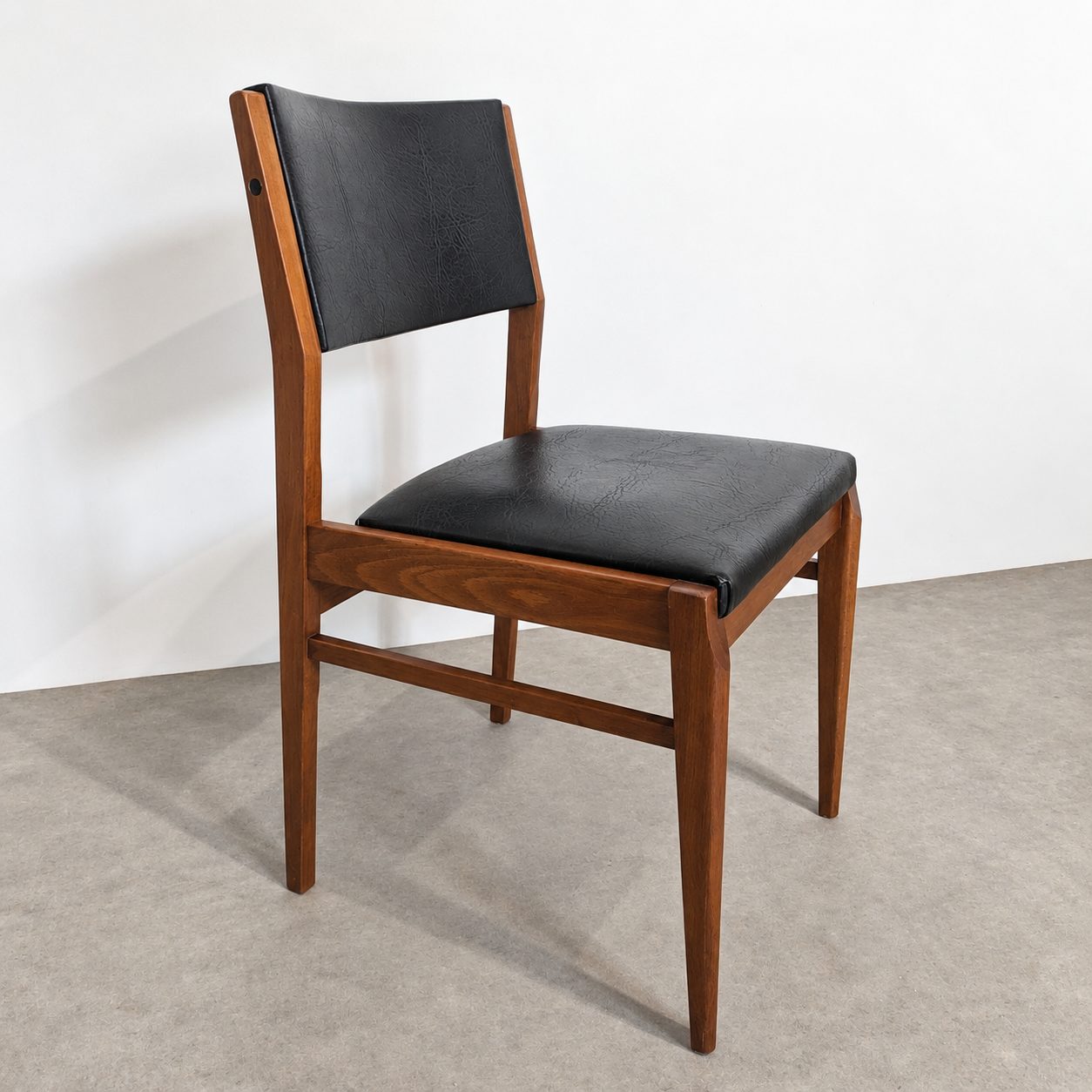 Ensemble de 6 chaises vintage scandinaves en bois massif – Image 11