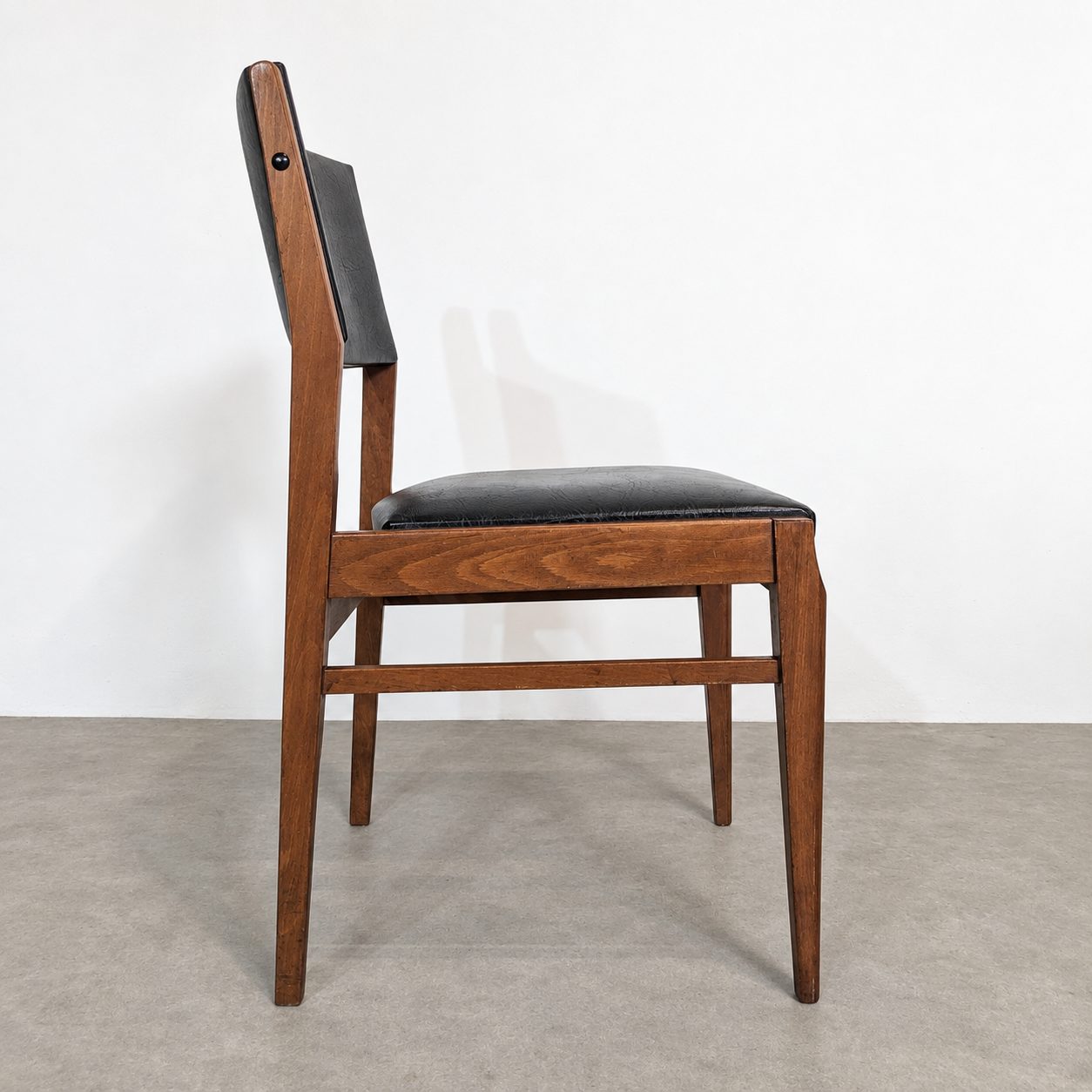 Ensemble de 6 chaises vintage scandinaves en bois massif – Image 8