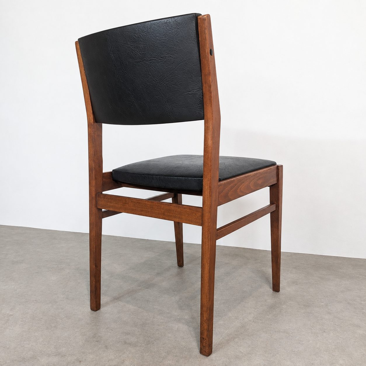 Ensemble de 6 chaises vintage scandinaves en bois massif – Image 10