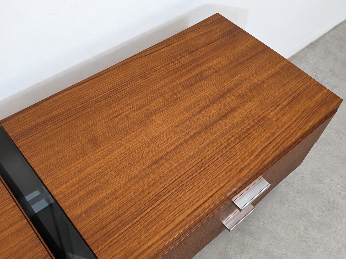 Paire de tables de chevet vintage – Image 4