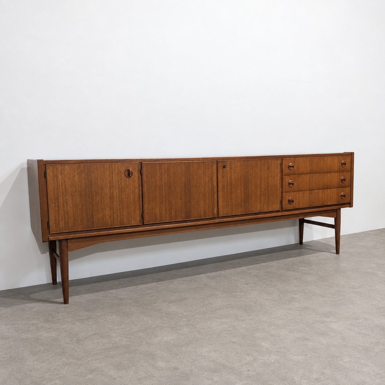 Lowboard mid-century en teck – Image 6