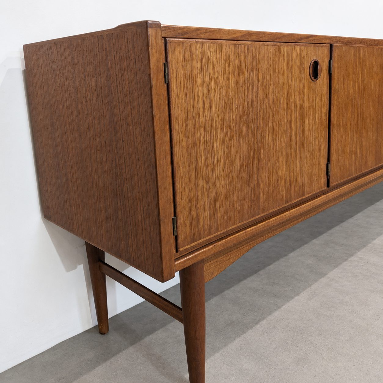 Lowboard mid-century en teck – Image 8